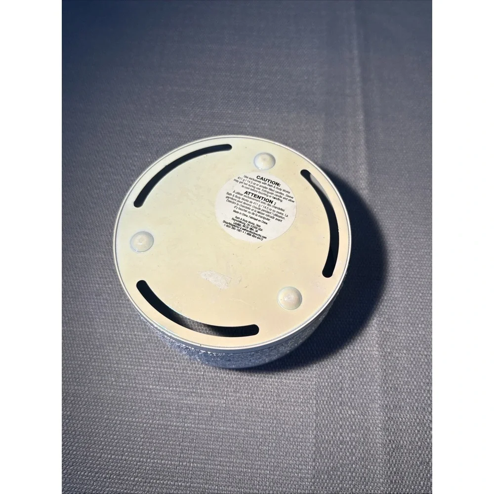 BATH & BODY WORKS SILVER‎ GEM PEARLS FLOWER PEDESTAL 3 WICK CANDLE SLEVE HOLDER